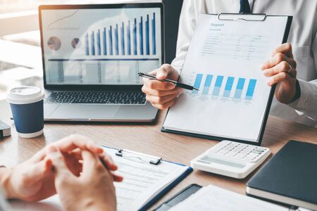 How Venture Capital Firms Evaluate Startups: Key Metrics and Strategies