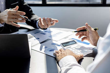 Diversification Strategies: How Asset Allocation Reduces Investment Risk